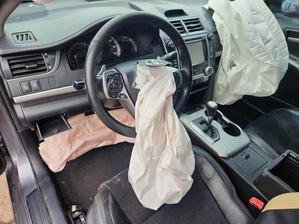 2014 TOYOTA CAMRY — CKPT