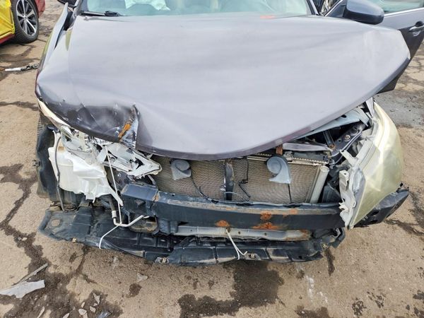 2014 TOYOTA CAMRY — Engine bay