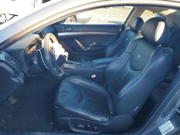 2012 INFINITI G37 — DENT
