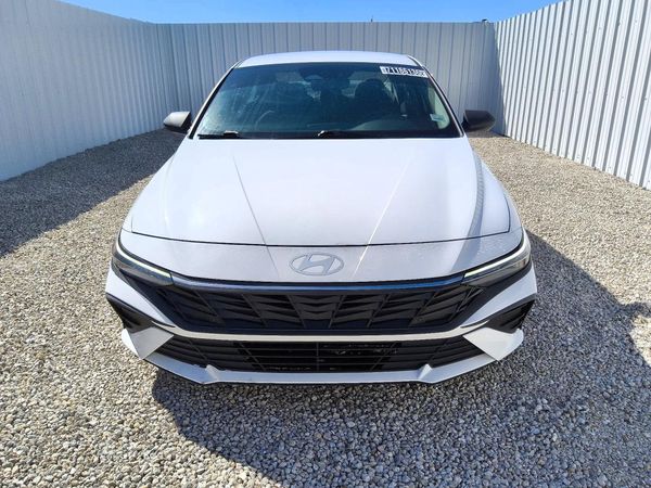 2025 HYUNDAI ELANTRA SE — DIRF
