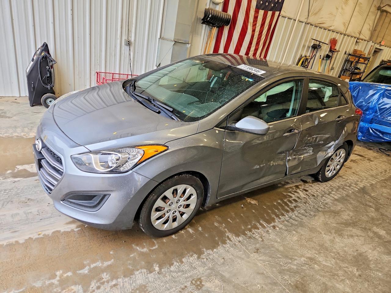 2016 HYUNDAI ELANTRA — Front 3/4