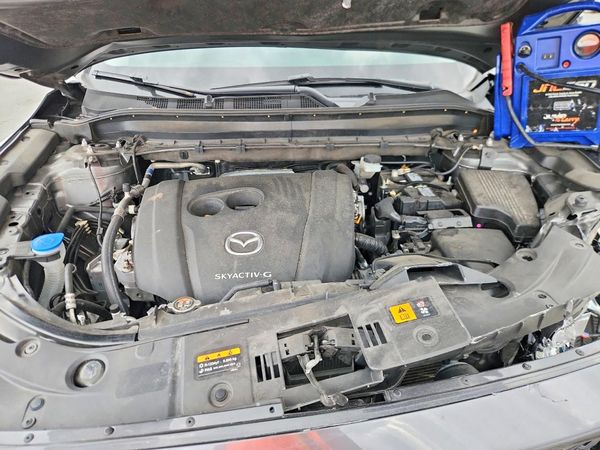 2022 MAZDA CX-5 Select Package — Engine bay