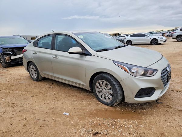 2018 HYUNDAI ACCENT SE and SEL — Passenger 3/4
