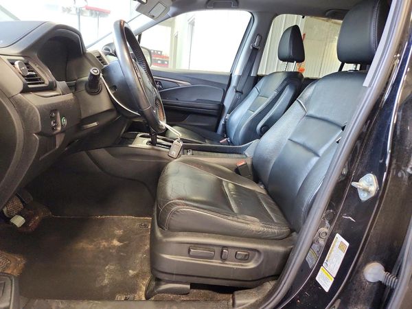 2016 HONDA PILOT EXL-R — DENT