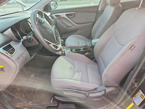 2013 HYUNDAI ELANTRA — DENT