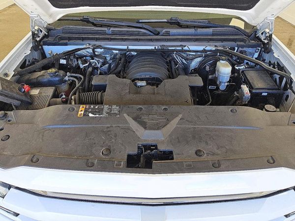 2017 CHEVROLET SILVERADO LTZ — Engine bay