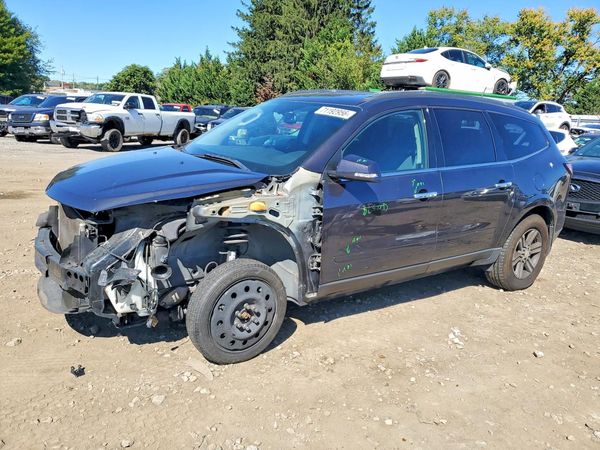 2016 CHEVROLET TRAVERSE 2LT — Front 3/4