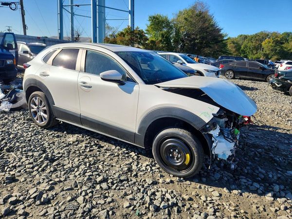 2021 MAZDA CX-30 Preferred Package — Passenger 3/4