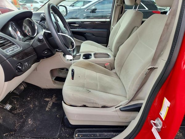 2013 DODGE GRAND CARAVAN SXT — DENT