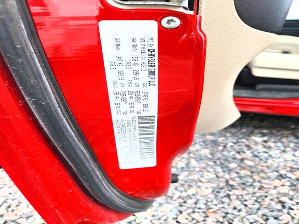 2013 DODGE GRAND CARAVAN SXT — VINS