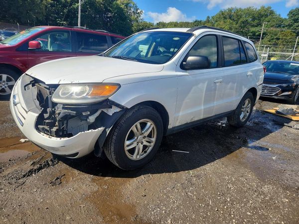 2012 HYUNDAI SANTA FE GL(Middle-low ) — Front 3/4