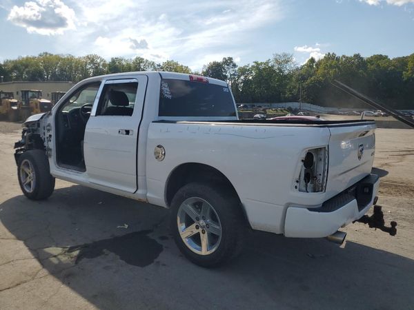 2013 RAM 1500 ST CREW CAB 4X4