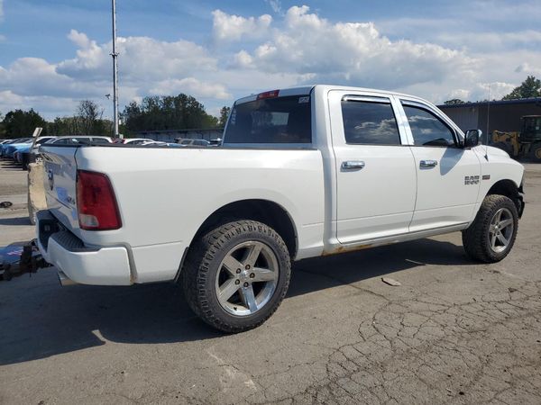 2013 RAM 1500 ST CREW CAB 4X4