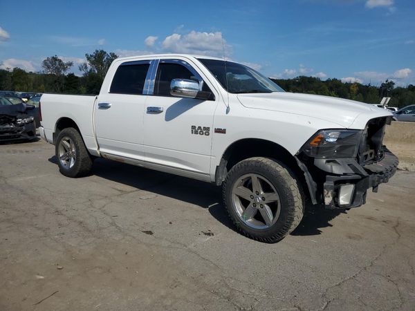 2013 RAM 1500 ST CREW CAB 4X4