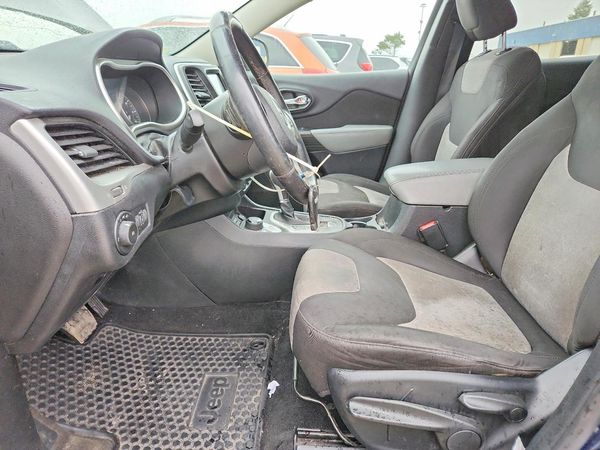 2014 JEEP CHEROKEE Latitude — DENT