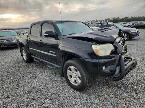 2014 TOYOTA TACOMA Delux Grade — Passenger 3/4