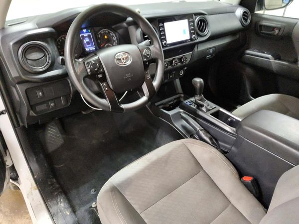 2022 TOYOTA TACOMA SR5 — CKPT