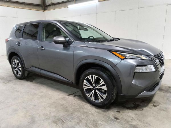 2022 NISSAN ROGUE SV — Passenger 3/4