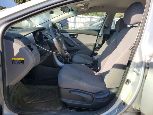 2015 HYUNDAI ELANTRA GLS(Middle) — DENT