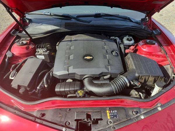 2015 CHEVROLET CAMARO 1LT — Engine bay