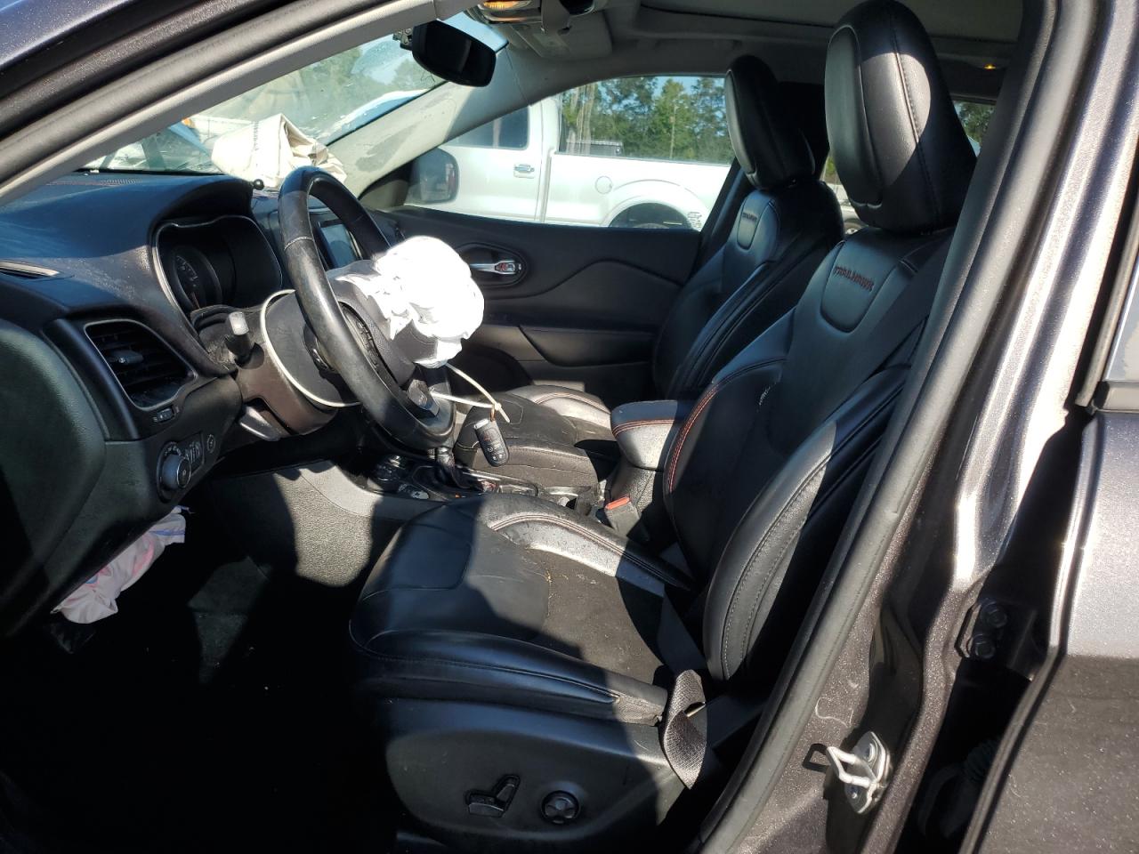 2019 JEEP CHEROKEE TRAILHAWK 4X4