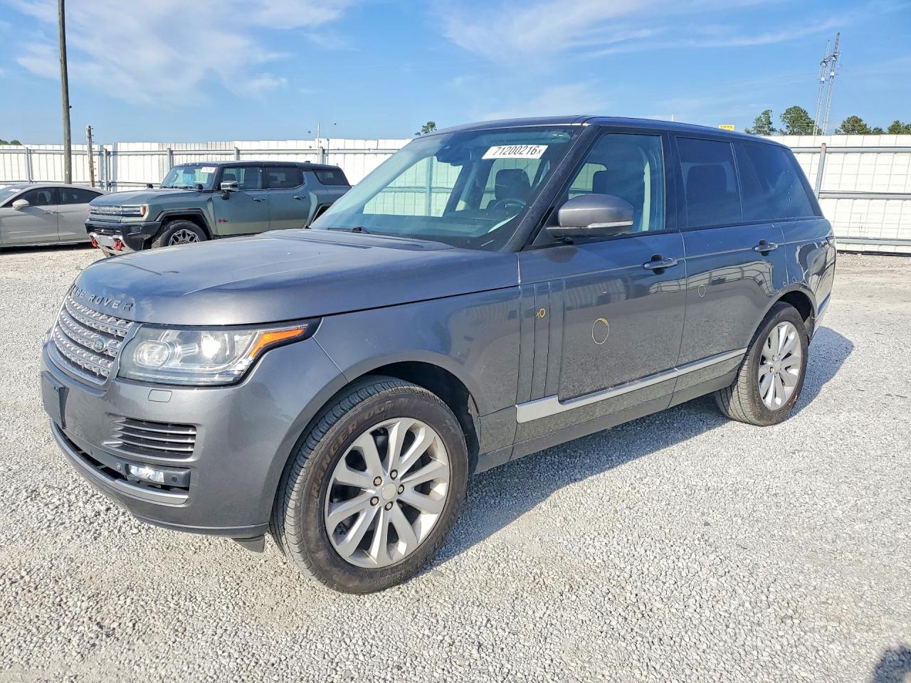 2014 LAND ROVER RANGEROVER HSE — Front 3/4