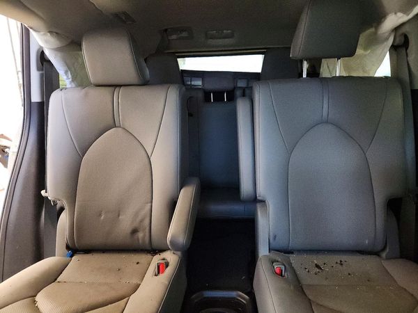 2020 TOYOTA HIGHLANDER Limited — SUVN