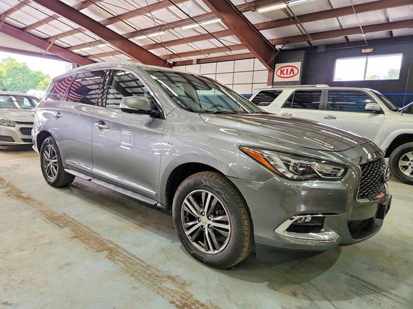 2017 INFINITI QX60 — Passenger 3/4