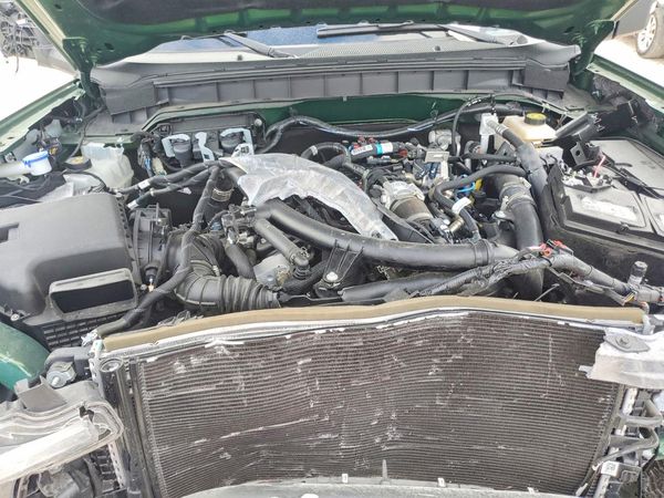 2024 FORD BRONCO Wildtrak — Engine bay
