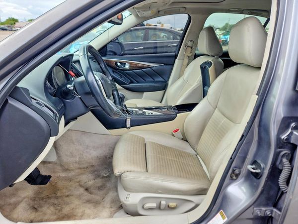 2018 INFINITI Q50 — DENT