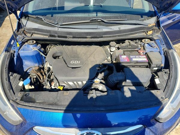 2015 HYUNDAI ACCENT GL(Middle-low) — Engine bay