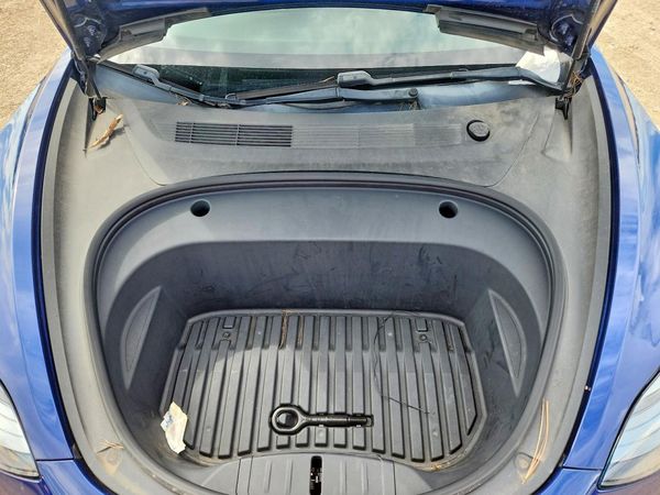 2021 TESLA MODEL 3 — Engine bay