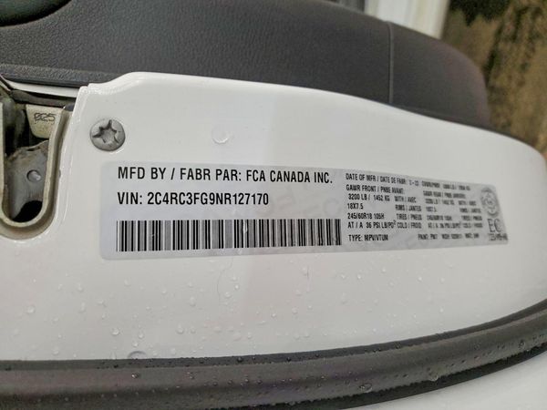 2022 CHRYSLER PACIFICA Touring — VINS