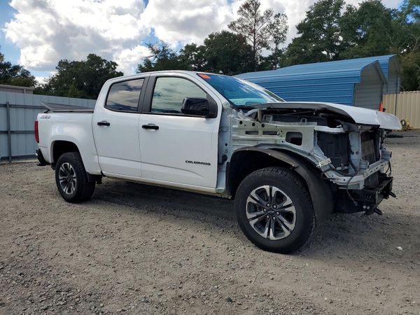 2022 CHEVROLET COLORADO Z71 — Passenger 3/4