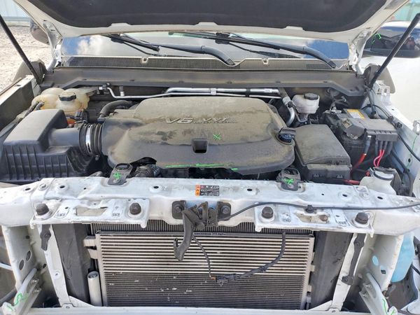 2022 CHEVROLET COLORADO Z71 — Engine bay