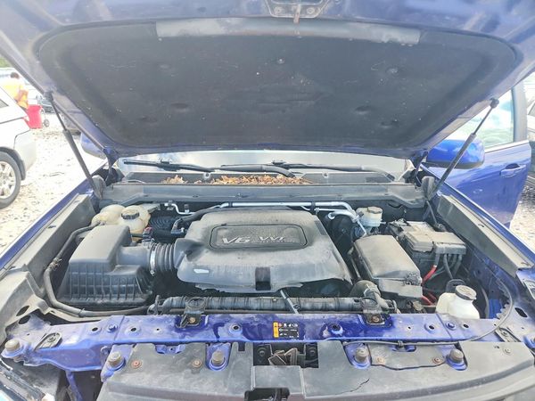 2016 CHEVROLET COLORADO LT — Engine bay