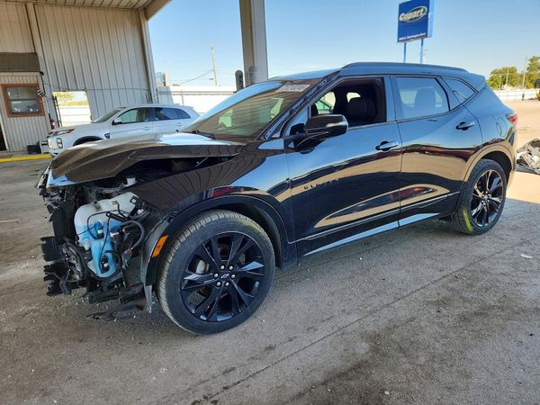2019 CHEVROLET BLAZER RS — Front 3/4