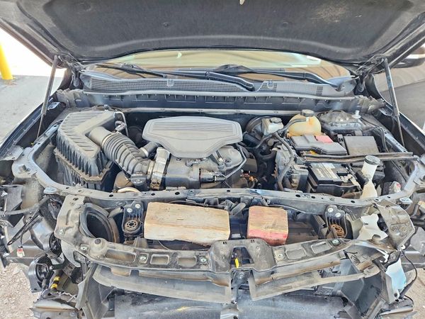 2019 CHEVROLET BLAZER RS — Engine bay