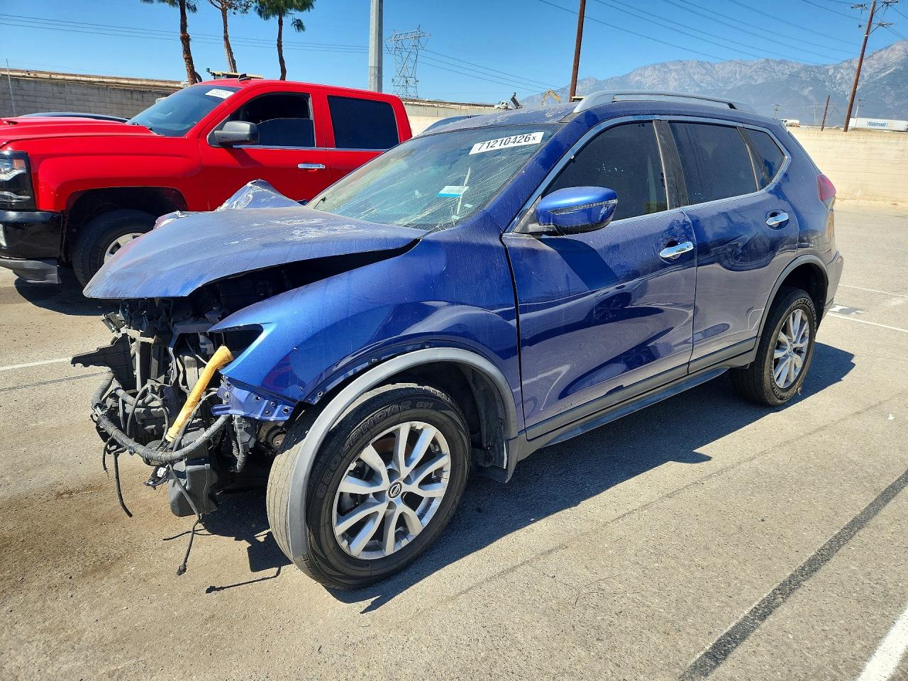 2019 NISSAN ROGUE — Front 3/4