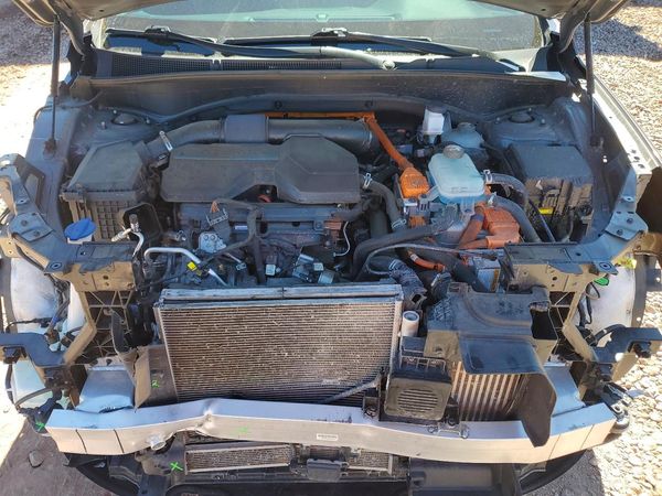 2022 HYUNDAI SANTA FE SEL Convenience — Engine bay