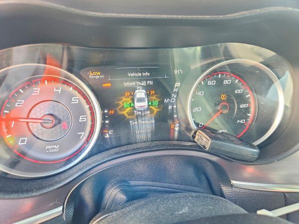 2015 DODGE CHARGER SE — ODOM