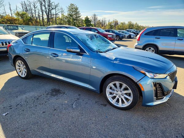 2024 CADILLAC CT5 Luxury — Passenger 3/4