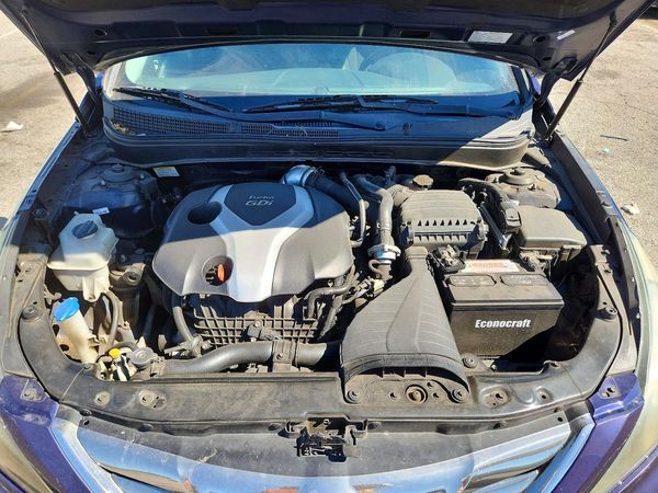 2013 HYUNDAI SONATA — Engine bay