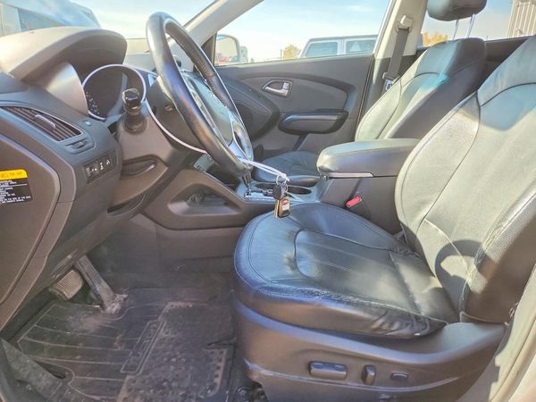 2012 HYUNDAI TUCSON GLS — DENT