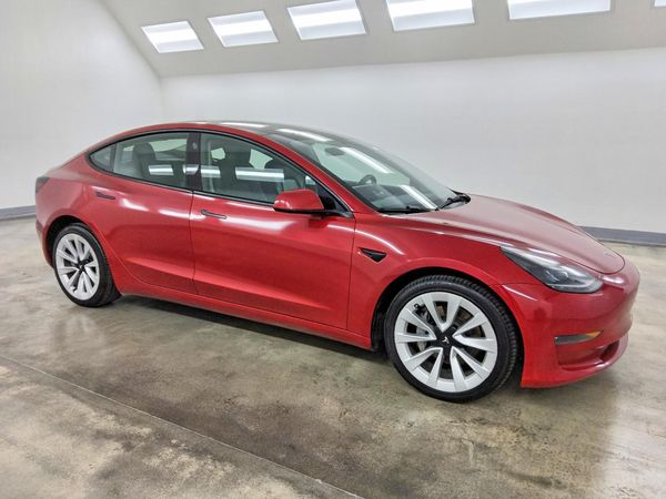 2022 TESLA MODEL 3 — Passenger 3/4