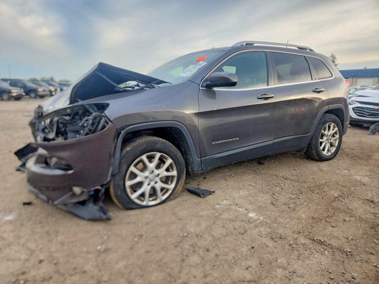 2017 JEEP CHEROKEE — Front 3/4