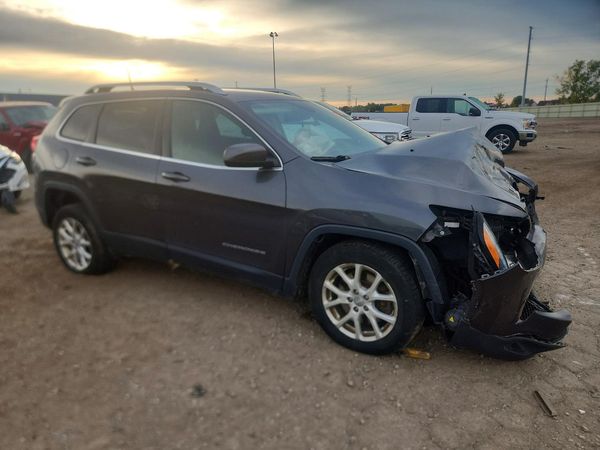 2017 JEEP CHEROKEE — Passenger 3/4