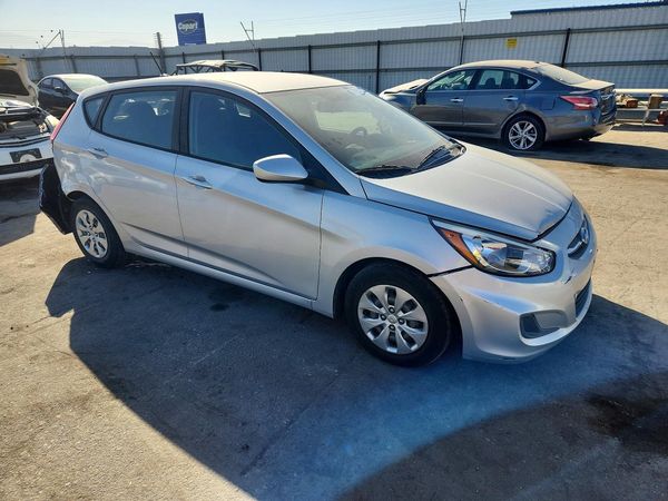 2017 HYUNDAI ACCENT SE Base — Passenger 3/4