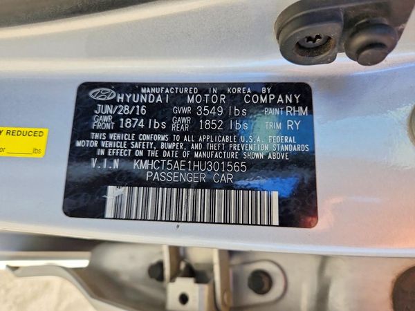 2017 HYUNDAI ACCENT SE Base — VINS