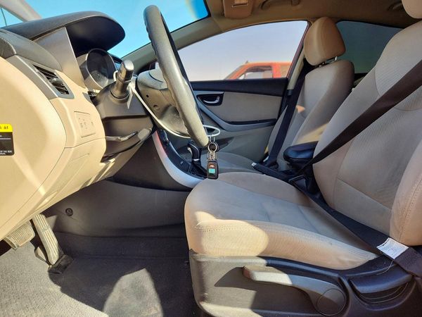 2014 HYUNDAI ELANTRA GLS(Middle) — DENT